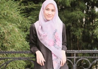 Karantina di Rumah, Alyssa Soebandono Tampil Pangling Pakai Hoodie dan Hijab Lilit