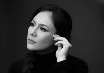 Luapkan Kangen, Wulan Guritno Rutin Gelar Video Conference Bareng Keluarga Setiap Minggu