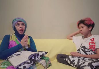 Bukti Cinta Kepada Sang Umi Tercinta, Adik Atta Halilintar Berikan Kue Berupa Emas Batangan Pada Calon Ibu Mertua Aurel Hermansyah