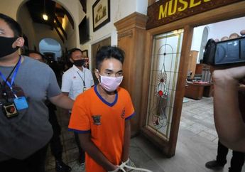 Kesal dan Merasa Dilecehkan Usai 2 Kali Ajakan Kencannya Ditolak, Seorang Pegawai Keripik Usus di Surabaya Gorok Leher Wanita yang Dikenalnya Lewat Aplikasi Chatting