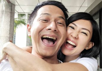 Bantah Tak Kunjung Punya Anak Akibat Sibuk Mengurusi Usaha Les Vokal, Delon Thamrin Akui Berusaha Maksimal : Udah Coba Segala Jenis Posisi, Belum Dikasih Juga..