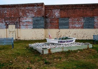 10 Kali Lipat dari Biasanya, Tahun Ini Sebanyak 10.000 Mayat yang Tidak Diakui akan Dikubur di 'Pulau Kematian' Ini