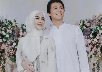 Ramadhan 2020 Bikin Syahrini dan Reino Barack Jadi Hobi Masak, Intip Serunya Incess Membuat Ayam Goreng Tepung di Dapur