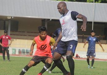Ironis, Latihan Perdana Persis Solo Hanya Diikuti Dua Pemain