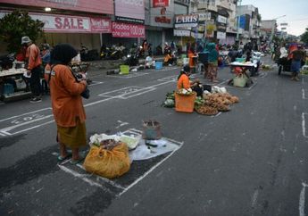 Fakta-fakta di Balik Pemberlakuan Jarak Bagi Para Pedagang Pasar Pagi Salatiga: Mulai dari Solusi agar Ekonomi Masyarakat Tidak Mati hingga Menuai Pujian Gubernur Jawa Tengah