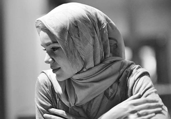 Dewi Sandra Ceritakan Masa Lalunya yang Kelam Sampai Berniat 2 Kali Bunuh Diri