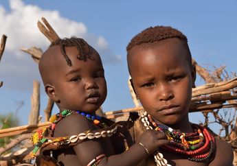 Di Negara Ini, Penyakit Misterius dengan Gejala Mata dan Mulut Berdarah Lebih Dianggap Mekautkan daripada Virus Corona