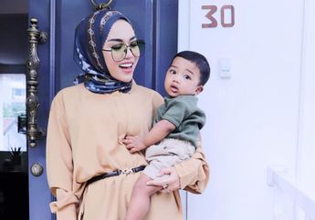 Anaknya Jadi Korban Body Shaming, Medina Zein Damprat Netizen yang Julid terhadap Tubuh Sang Putra : Kalau Anak Anda Saya Gituin Mau?