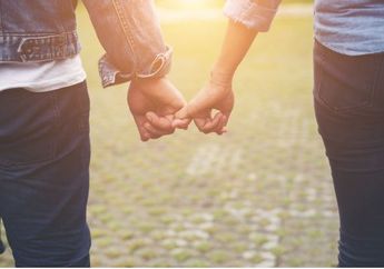 Sering Digunjing Jadi Simpanan Sugar Daddy, Wanita Ini Curhat Respon Keluarga Saat Tahu Dirinya Pacari Pria 20 Tahun Lebih Tua, Bak Di-skakmat!