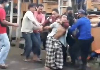 Satu Keluarga Kesurupan Usai Jalani Ritual, Warga Desa Bantaeng Geger Saat 3 Warga Disekap Sementara Salah Satu Anggota Keluarga Tersebut Digorok hingga Tewas!