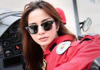 Pernikahannya Hanya Bertahan Seumur Jagung Setelah Menikah Diam-diam Hingga Jadi Janda di Usia Muda, Artis Cantik ini Terlihat Sedih Saat Sidang Perceraian, Menyesal?