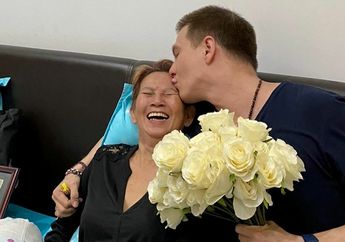 Peringati International Mother's Day 2020, Bertrand Antolin Tak Ragu Mengaku Bangga Jadi Anak Seorang Penjual Es Lilin dan Kue Pastel!