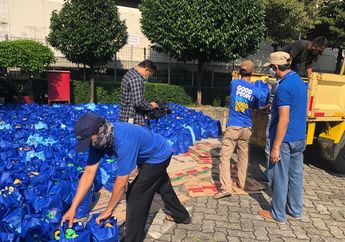 Dana Kemanusiaan Kompas Kembali Bagikan Ribuan Paket Bahan Pokok dan Masker Kain untuk Seniman dan Tunanetra di Seluruh Jakarta hingga Bali