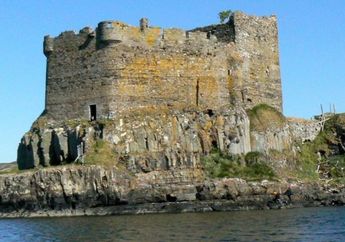 Ngeri, Kastil Misterius Ini Menyimpan Ruangan Kecil, Ada Sesuatu yang Bikin Merinding di Dalamnya