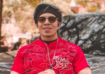 Koar-koar Beli Mobil Klasik hingga Gadaikan Jeep dan Mercy Miliknya untuk Pernikahannya dengan Aurel, Atta Halilintar Justru Kena Semprot Netizen Gegara Dituduh Belum Lunasi Tagihan Kue yang Tembus Rp 61 Juta!