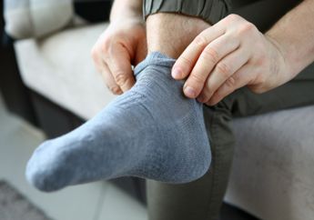 Arti Mimpi Kaus Kaki Wajib Banget Diketahui, Ternyata Pertanda Kehangatan dan Kenyamanan, Kalian Pernah Mengalami?