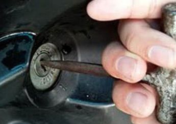 Putar Balik Ingin Ambil Ponselnya yang Tertinggal di Warung Bakso, Driver Ojek Online di Surabaya Malah Kehilangan Motor yang Dibawa Kabur Penumpang