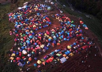 Viral Foto Ratusan Tenda Pendaki Padati Bukit Alas Bandawasa Bogor Saat Wabah Corona, Netizen: Gimana Mau Kelar Pandemi Wahai Warga +62?