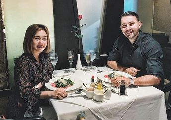 Bucin Tingkat Dewa hingga Rela Wira-wiri ke Rumah Cita Citata, Roy Geurts Rayakan Satu Tahun Hubungan Asmaranya di Ruang Makan Super Mewah Milik Sang Biduan, Netizen: Yang Udah Bisa Masak!