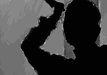 Seorang Ibu Nekat Gorok Buah Hatinya Gegara Stres Saksikan Suami Main Game dan Kartu di Kala Ekonomi Keluarga Mengalami Kendala