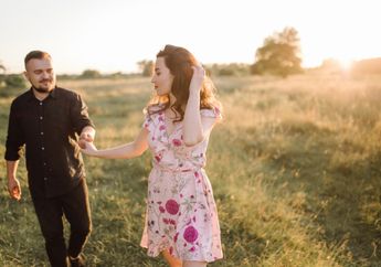 Kerap Diidentikan dengan Pertanda Kesepian, Arti Mimpi Bergandengan Tangan Ini Ternyata Memiliki Makna Berbeda, Yuk Kepoin