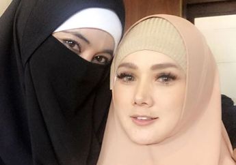 Lama Tak Jumpa Gak Tahan Pengin Peluk Istri Ahmad Dhani, Ini Penampilan Umi Pipik Tanpa Busana Hitam Justru Curi Perhatian saat Bertemu Mulan Jameela