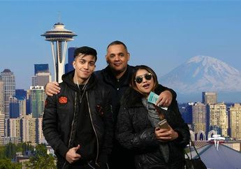 Lama Tak Muncul, Sarah Azhari Dibuat Sakit Kepala Dengan Orang yang Suka Kirimi Foto Seksinya Ke Anaknya: 'Saya Anggap Sakit Jiwa!'