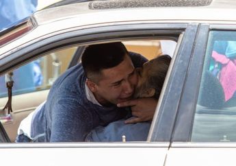 Rasa Cintanya Tiada Batas! Seorang Cucu Rela Berikan Napas Buatan untuk Sang Nenek yang Terkena Virus Corona