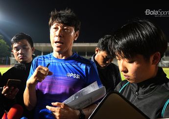 Kepada Media Korea Selatan, Shin Tae-Yong Akui Penasaran Kualitas Kiper Jangkung Persib