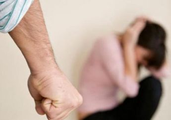 Sadis! Hanya karena Cemburu dan Gelap Mata, Suami di Bekasi Nekat Bacok Istri hingga Tanganya Terputus di Hadapan sang Buah Hati