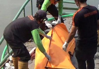 Sempat Dikira Boneka, Regu UPK Badan Air Terkejut Saat Membersihkan Aliran KBT Cakung dan Menemukan Jasad Bocah Laki-laki Tersangkut!