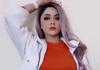 ALHAMDULILLAH Jenita Janet Putuskan Berhijab, Penampilan Terbaru Sang Pedangdut Makin Cantik Paripurna, Intip Potretnya