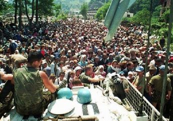 Ribuan Muslim Bosnia Dibantai Tepat di Depan Matanya, Pasukan Belanda yang Bertugas Melindungi Terbukti Malah Membiarkannya