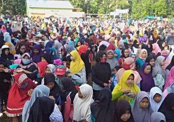 Bukan Panutan, Bupati Ini Banjir Hujatan usai Menghadiri dan Menikmati Gowes Massal dan Dangdutan di Tengah Pandemi, Ganjar Pranowo Marah: Langsung Saya WA!
