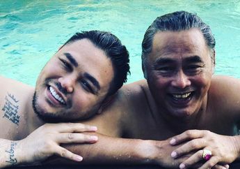 Pukulan Mendalam Bagi Keluarga, Desainer Adjie Notonegoro Ungkap Kronologi Meninggalnya Ayah Ivan Gunawan: 'Masih Jalan Sendiri ke Ruang Dokter...'