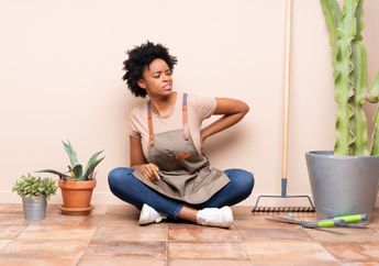 Disebut Seksi, Nyatanya Wanita Berpayudara Besar Lebih Berisiko Nyeri Punggung Loh! Ini Penyebabnya