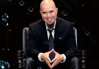 Ari Lasso Kenang Cerita Mistis saat Sang Ibu Saksikan Ahmad Dhani Bangun Tidur dengan Bantal Penuh Darah: Saksinya Juga Mamamu