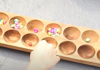 5 Arti Mimpi Main Congklak, Bukan Cuma Sekadar Nostalgia, Bisa jadi Pesan Soal Pelajaran Hidup!