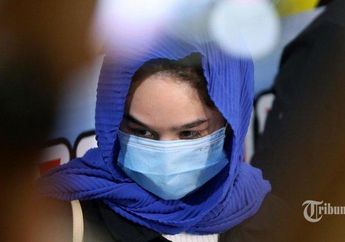 Sudah Terciduk Polisi di Hotel Dalam Keadaan Tak Berbusana dan Barang Bukti Kondom, Hana Hanifa Bela Diri Saat Itu Sedang Jalani Pemotretan Sensual Bertarif Rp20 Juta! Warganet : Kenapa Manajernya Enggak Tahu?