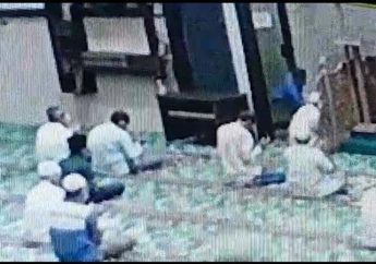Heboh Imam Masjid Ditusuk saat Pimpin Doa, Begini Penjelasan Dokter Soal Pertolongan Pertama Korban Luka Tusuk: Jangan Cabut Pisaunya!