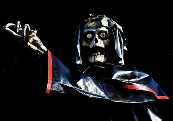 7 Arti Mimpi Melawan Setan, Pertanda Datangnya Bencana atau Kekayaan?