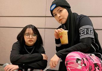 Pamer Foto Perut Buncitnya Saat Hamil Anak Pertama, Astrid Kuya Beberkan Rahasia Rambut Lebat nan Cantik Milik Cinta Kuya yang Bak Iklan Sampo!