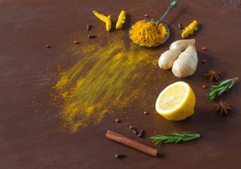 Masker Lemon dan Kunyit untuk Mengatasi Jerawat, Yuk Coba Manfaatnya!