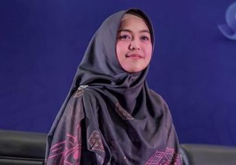 Ria Ricis Akhirnya Wisuda Setelah 7 Tahun Kuliah