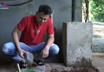 Raffi Ahmad Letakan Batu Pertama untuk Bangun Rumah dari Ujung ke Ujung Komplek