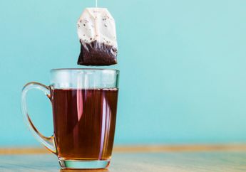 Kamu Wajib Tau! Selain dapat Dikonsumsi untuk Minuman Santai, Ternyata Teh Celup Mampu Mengobati Iritasi Mata, Kok Bisa?