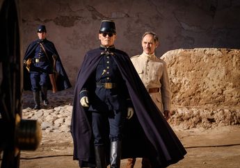 Simak Kemampuan Akting Dua Aktor Hebat Johnny Depp dan Robert Pattinson dalam 'Waiting For The Barbarians', Bisa Diakses Lewat Aplikasi Ini