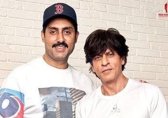 Biar Cepat Sembuh dari Covid-19, Abhishek Bachchan Dengarkan OST Film Shah Rukh Khan!