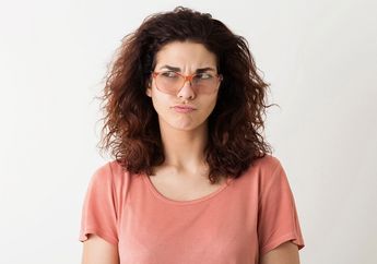 5 Tips Ampuh Atasi Rambut Mengembang yang Susah Diatur