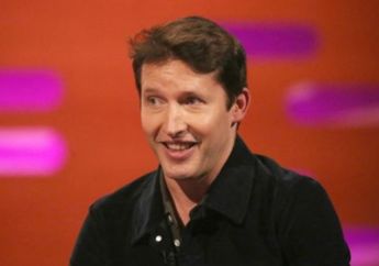 Gara-gara Hanya Makan Daging Selama 2 Bulan, Penyanyi James Blunt Menderita Penyakit Kudis!